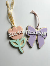 Load image into Gallery viewer, Tulip or bow basket tag